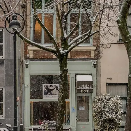 Urban Dreams Antwerp