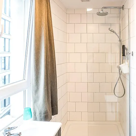 Urban Dreams Hotel Anversa